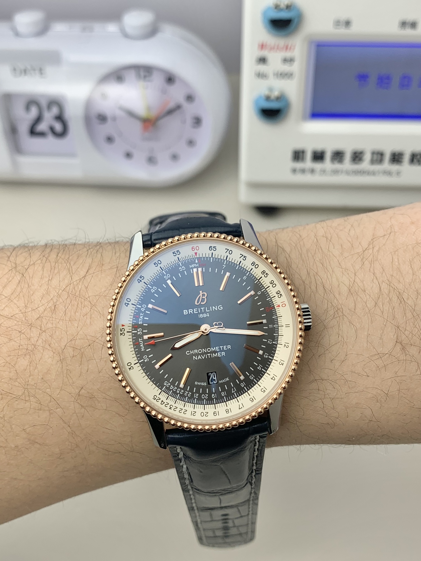 Breitling-Navitimer 1 41mm Date Stainless Steel/Rose Gold/Leather Black Dial TF A2824 Automatic - Image 7