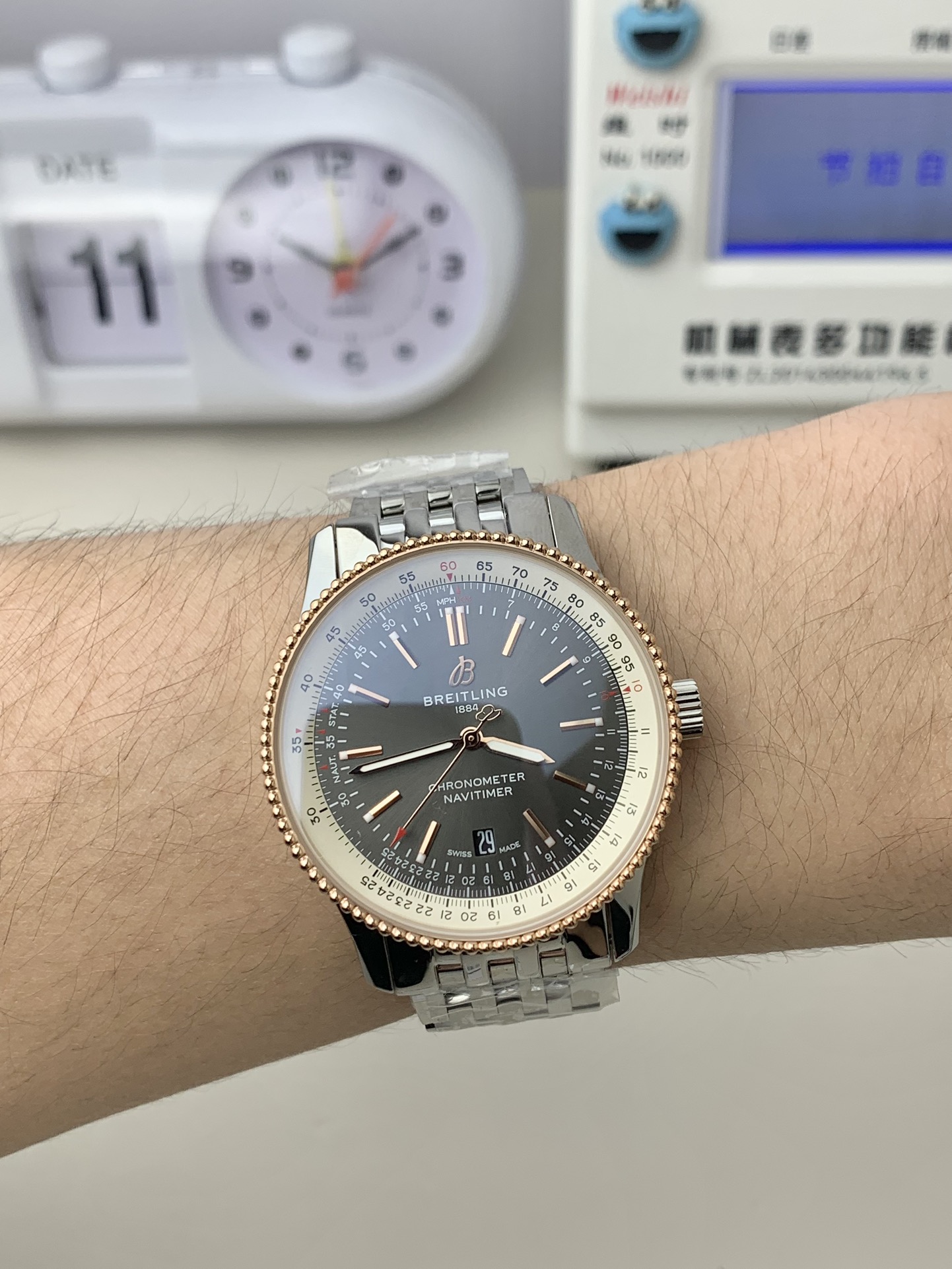 Breitling-Navitimer 1 41mm Date Stainless Steel/Rose Gold/Steel Black Dial TF A2824 Automatic - Image 7