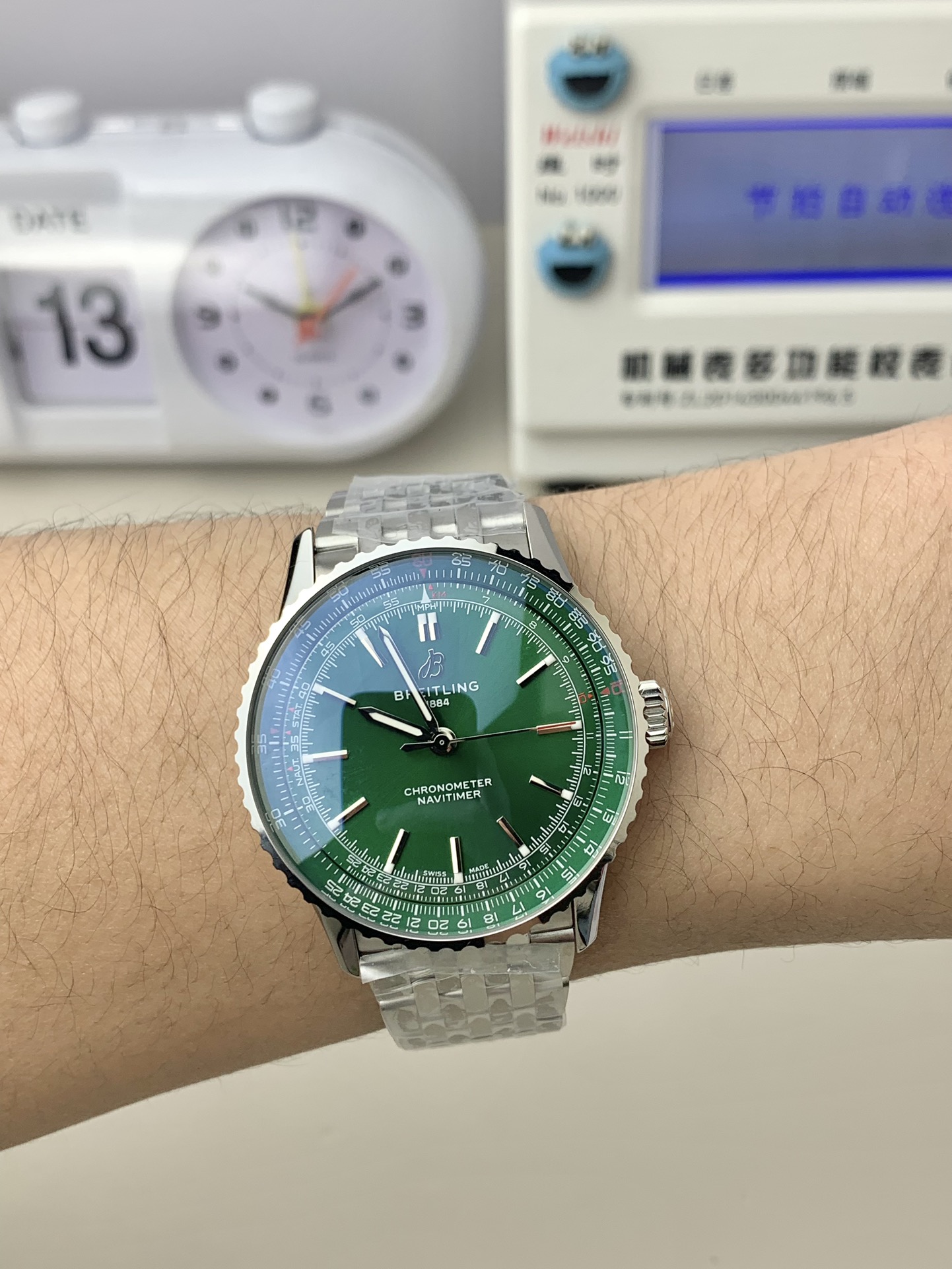 Breitling-Navitimer 1 38mm Stainless Steel/Steel Green Dial TF A2824 Automatic - Image 7