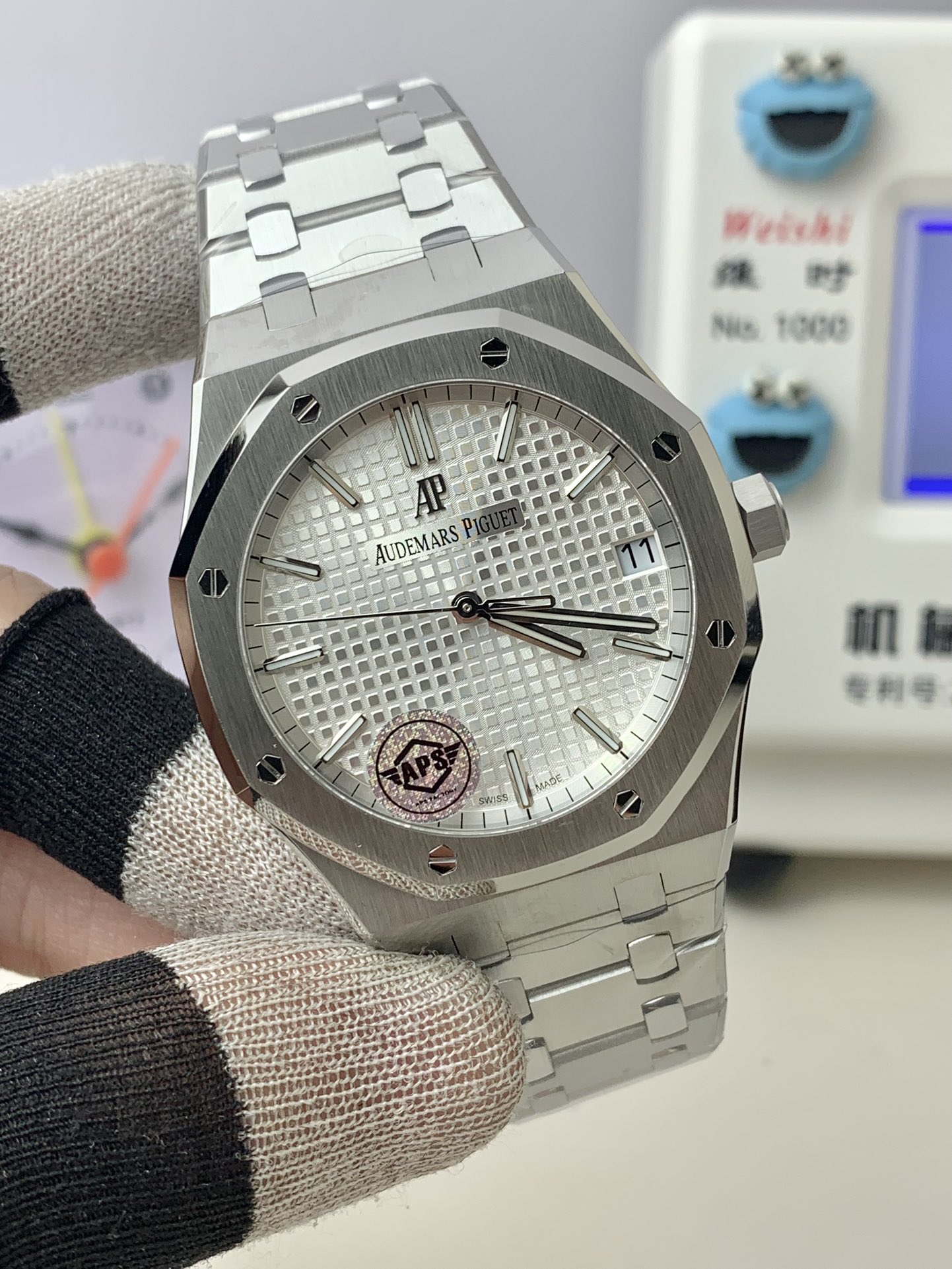 Audemars Piguet-Royal Oak 41mm 15500 Stainless Steel/Steel White Dial/Stick Markers APSF SA4302 Automatic - Image 12