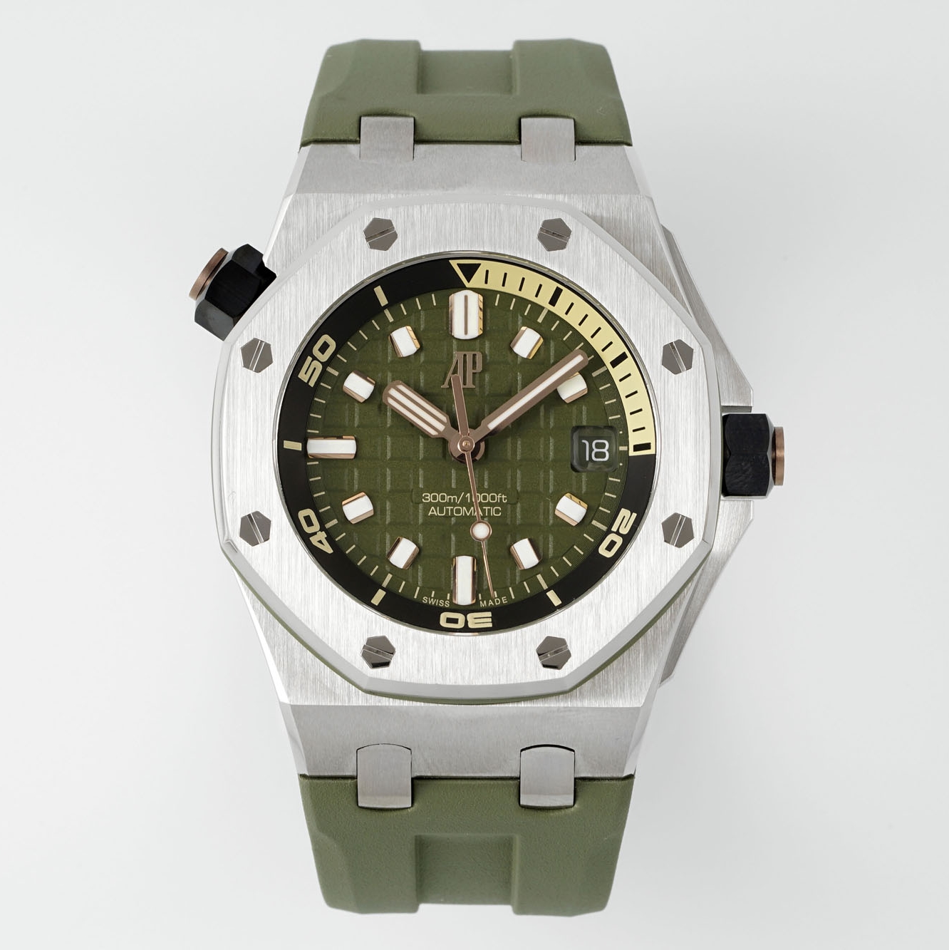 Audemars Piguet-Royal Oak Offshore Diver 15720 42mm Stainless Steel/Rubber Green Dial APSF A4308 Automatic