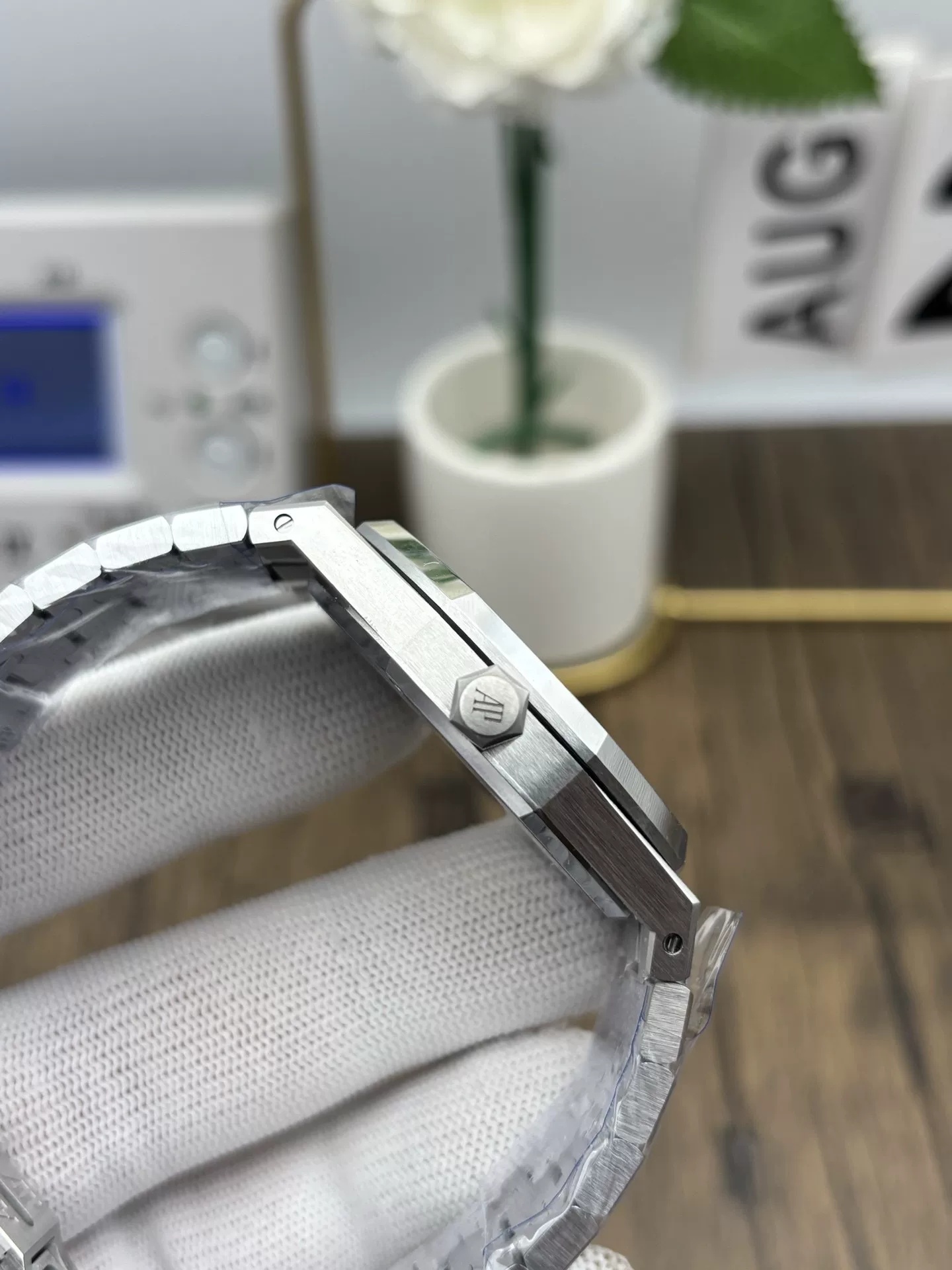 Audemars Piguet-Royal Oak 15510 41mm Frosted Stainless Steel/Steel White Dial/Stick Markers APSF A4302 Automatic - Image 13