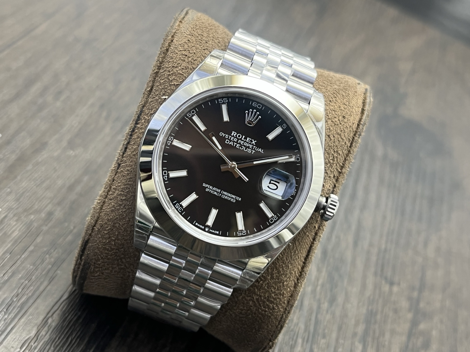 Rolex-Datejust 126300 41mm Jubilee Stainless Steel/Steel Black Dial Stick Markers VSF DD3235 Automatic - Image 3
