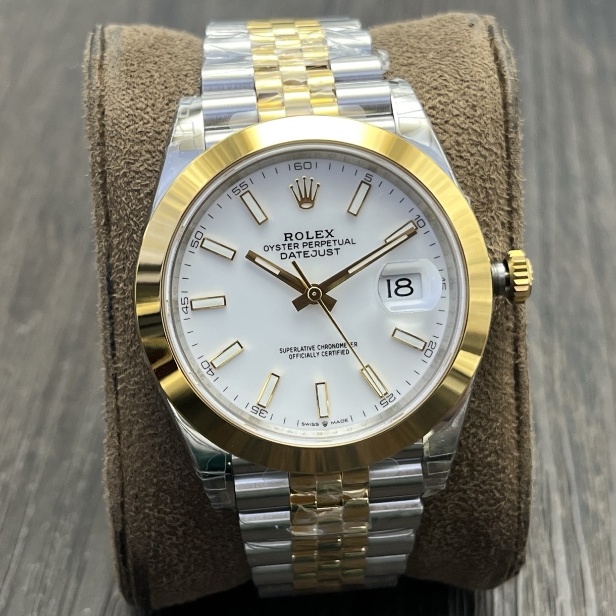 Rolex-Datejust 126303 41mm Jubilee Yellow Gold/Steel White Dial Stick Markers VSF DD3235 Automatic